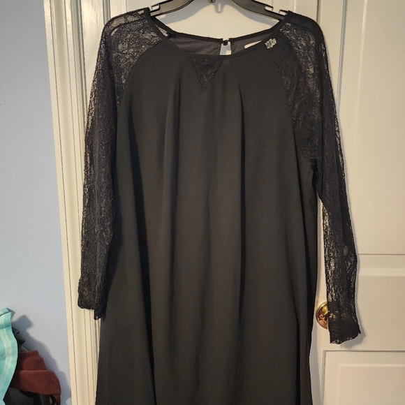 Elegant Black Chiffon Lace Accebts Black‎ Party Dress. Classic. Flattering. 14 - Picture 4 of 11